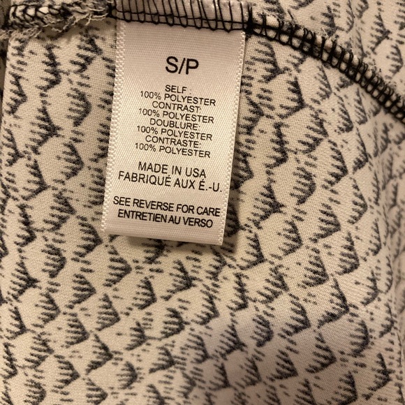 Le Lis Patterned Blouse - Picture 4 of 5